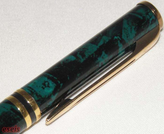 Ołówek zielono-czarny klips