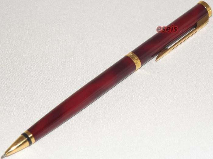 Ołówek bordowy