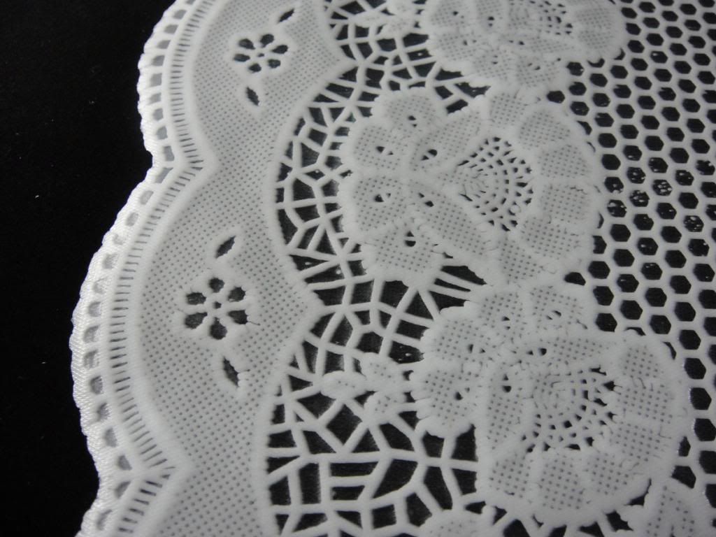 24" PLASTIC LACE TABLE MATS DOILIES ROUND PLACEMAT eBay