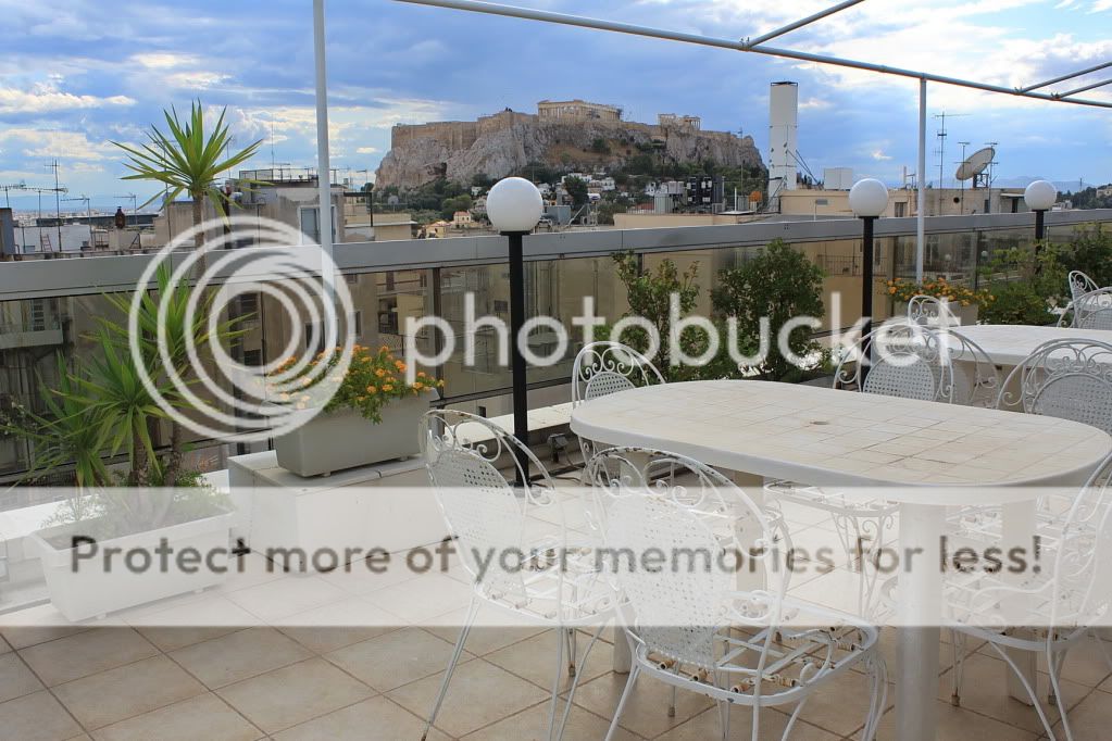 http://i946.photobucket.com/albums/ad302/Tanmel0809/24%20hours%20in%20Athens/2IMG_5030_.jpg