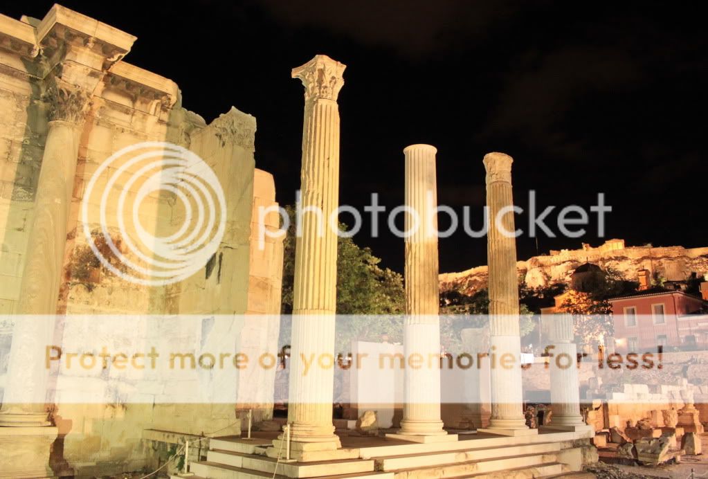 http://i946.photobucket.com/albums/ad302/Tanmel0809/24%20hours%20in%20Athens/IMG_5598_.jpg