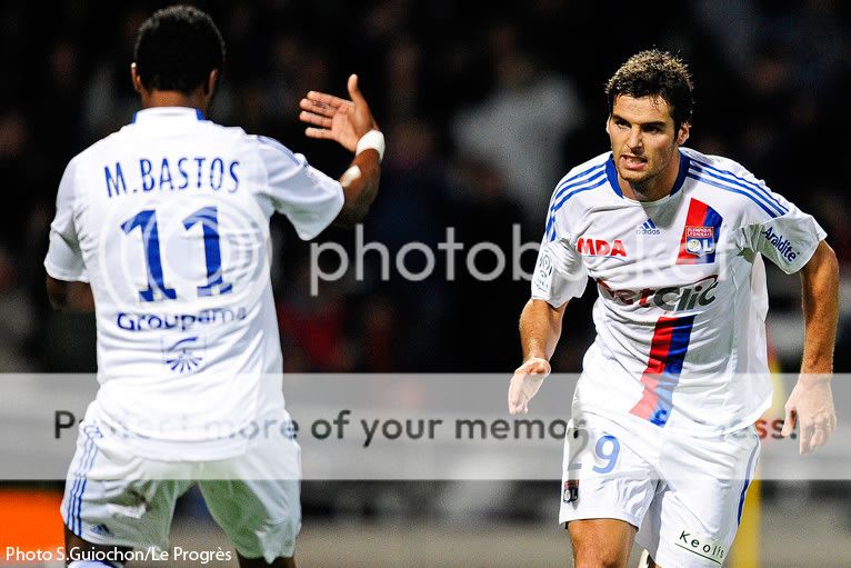 http://i946.photobucket.com/albums/ad307/amandine69/Yoann%20Gourcuff/24841.jpg