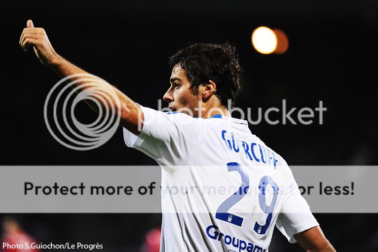 http://i946.photobucket.com/albums/ad307/amandine69/Yoann%20Gourcuff/24846.jpg