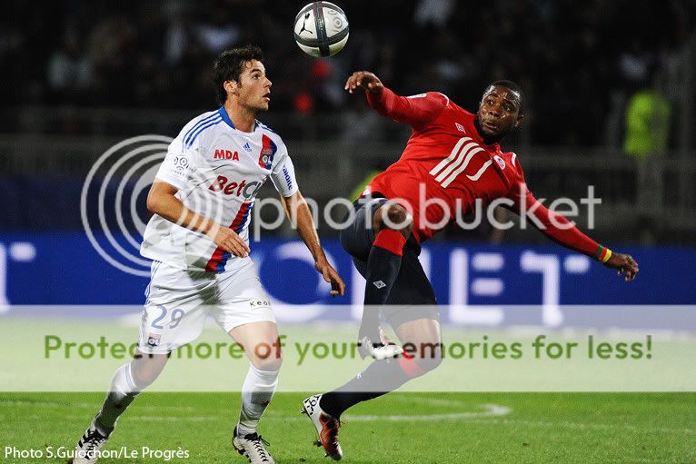 http://i946.photobucket.com/albums/ad307/amandine69/Yoann%20Gourcuff/24848.jpg