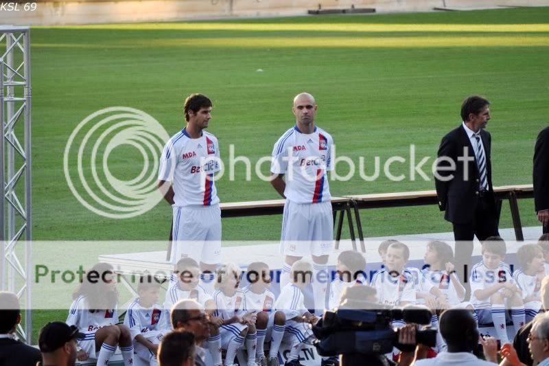 http://i946.photobucket.com/albums/ad307/amandine69/Yoann%20Gourcuff/315.jpg